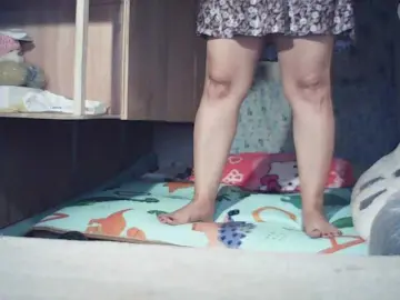 Darlin30  live sex cam