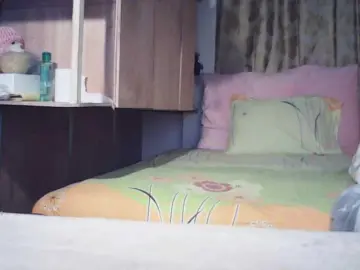 Darlin30  live sex cam