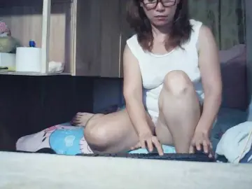 Darlin30  live sex cam