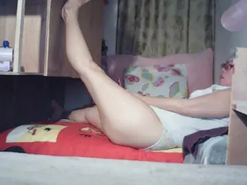 Darlin30  live sex cam