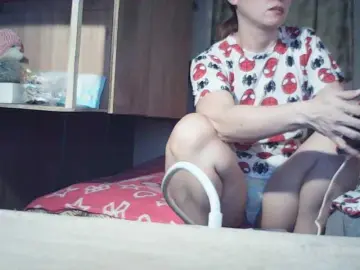Darlin30  live sex cam