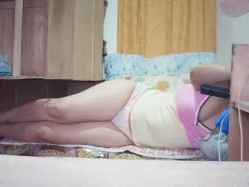 Darlin30  live sex cam
