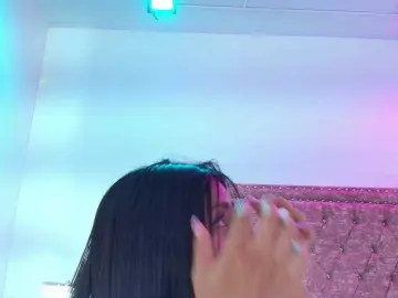 Leia-laurent  live sex cam