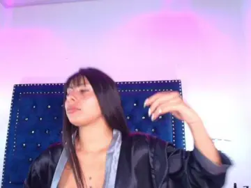 Leia-laurent  live sex cam
