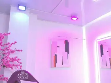 Leia-laurent  live sex cam