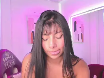 Leia-laurent  live sex cam