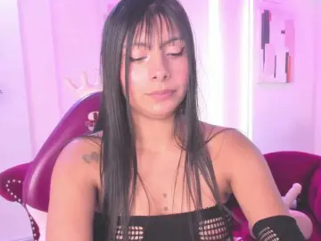 Leia-laurent  live sex cam