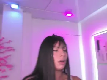 Leia-laurent  live sex cam