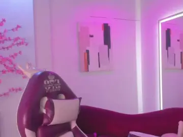Leia-laurent  live sex cam