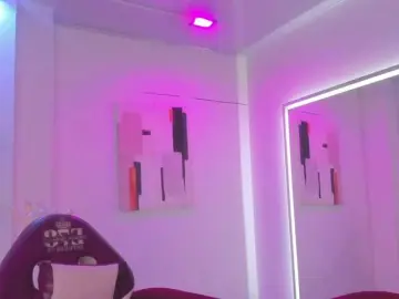 Leia-laurent  live sex cam