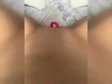 Marianna15  live sex cam