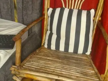 QueenMyaa  live sex cam