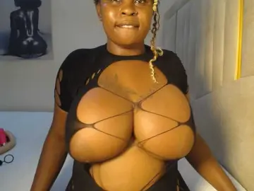 QueenMyaa  live sex cam