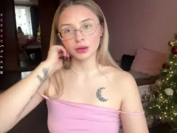 VictoriaMist  live sex cam