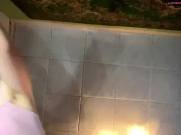 VictoriaMist  live sex cam