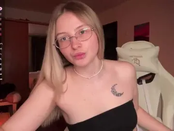 VictoriaMist  live sex cam