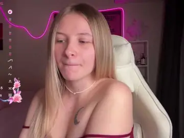 VictoriaMist  live sex cam