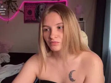 VictoriaMist  live sex cam