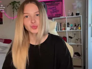 VictoriaMist  live sex cam