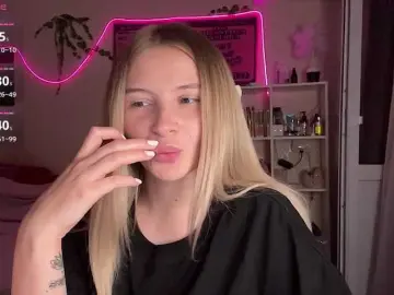VictoriaMist  live sex cam