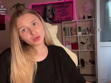 VictoriaMist  live sex cam
