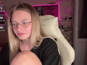 VictoriaMist  live sex cam