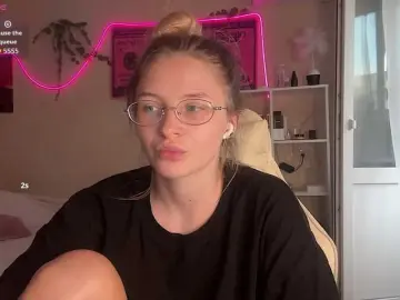 VictoriaMist  live sex cam