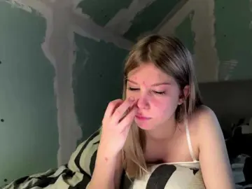 YasmineDrakulic  live sex cam