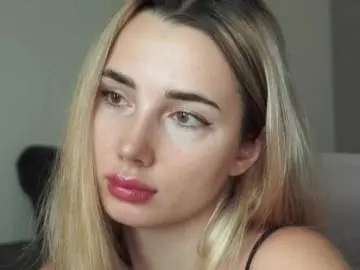 Elidevil  live sex cam