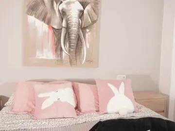 Raychellblack  live sex cam