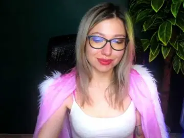 XxHeidiLove  live sex cam