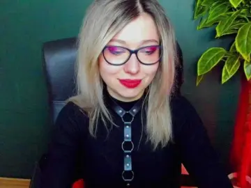 XxHeidiLove  live sex cam