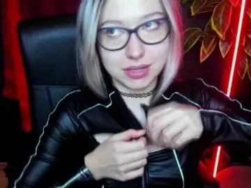 XxHeidiLove  live sex cam