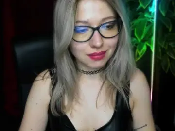 XxHeidiLove  live sex cam