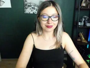 XxHeidiLove  live sex cam