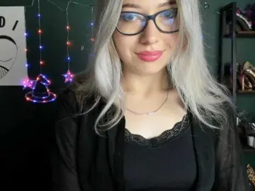 XxHeidiLove  live sex cam