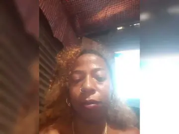 Zoyadimasalong06  live sex cam