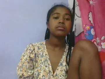 Phaniah1a  live sex cam