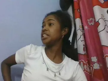Phaniah1a  live sex cam