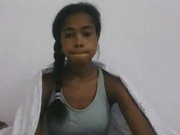 Phaniah1a  live sex cam