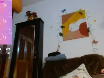 Scarlett22  live sex cam