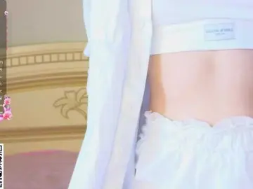 SoftieDream  live sex cam