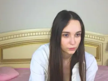 SoftieDream  live sex cam