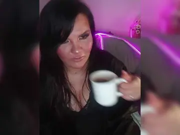 Brunetochkaaa  live sex cam
