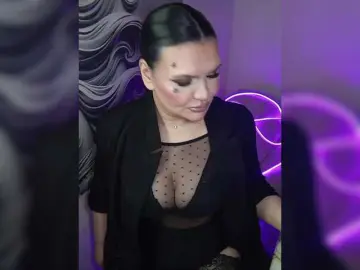 Brunetochkaaa  live sex cam