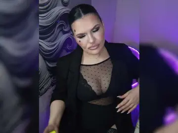 Brunetochkaaa  live sex cam