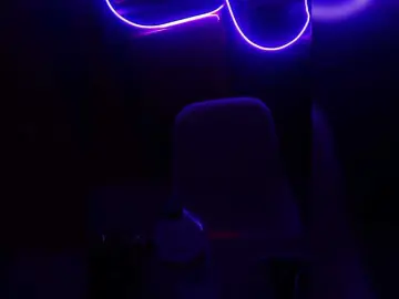 Brunetochkaaa  live sex cam