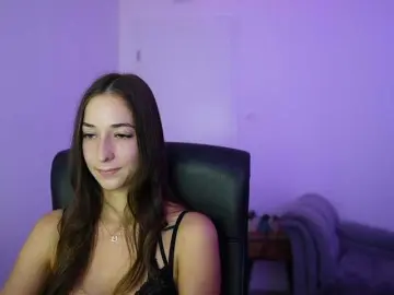 Crystalbrunette18  live sex cam
