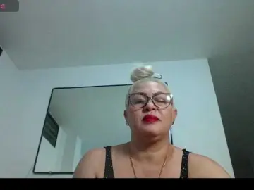 Hotmommyxxx  live sex cam