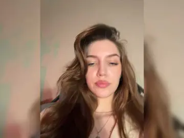 Kyrymi  live sex cam